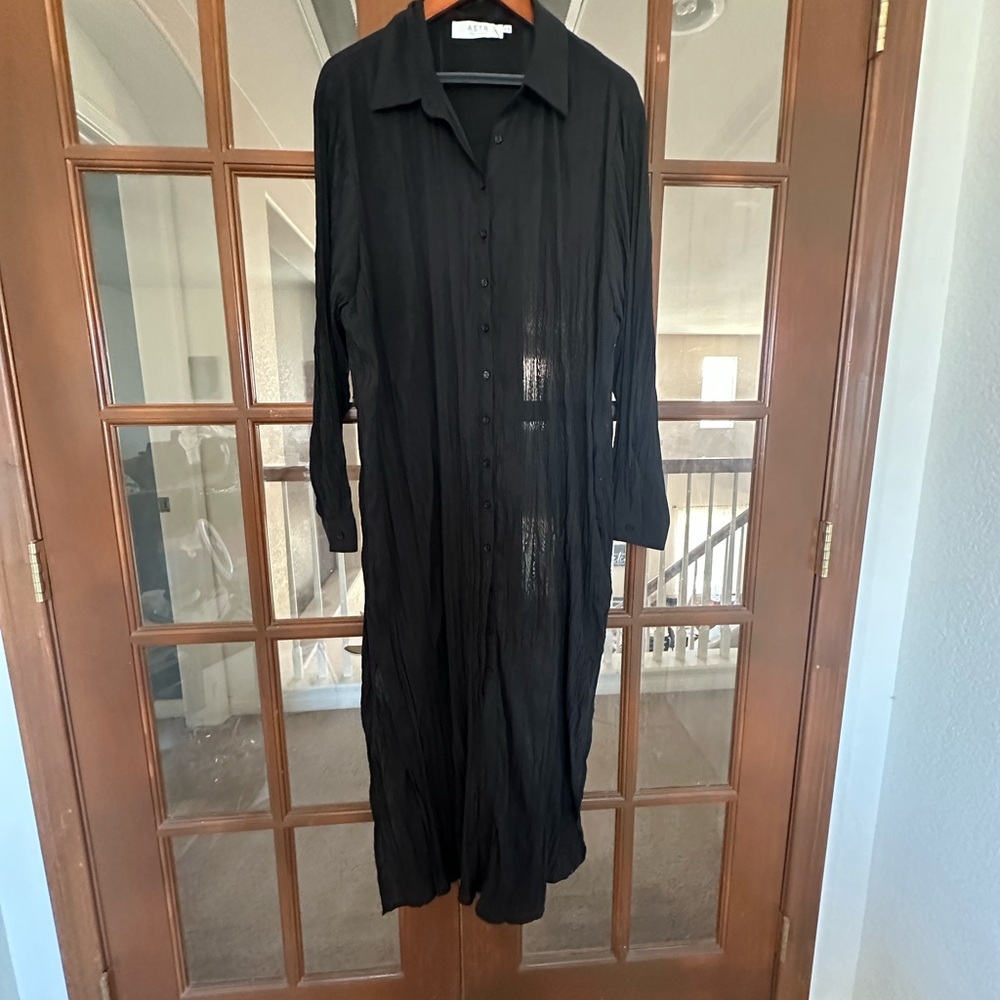 NWOT Astr Black Long Sleeve Sheer Maxi Dress - Picture 4 of 8